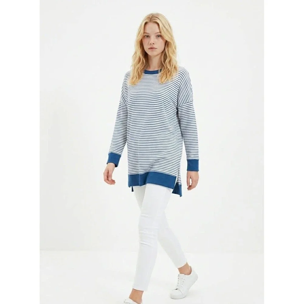 Suzanne Betro simple by
